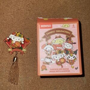 Sanrio Characters Surprise Box Badge - Red and Gold